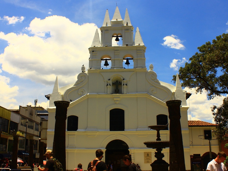 Tema 6 iglesia de la Veracruz.JPG