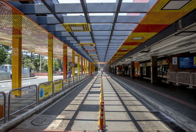 Terminal del Norte de Medellín.jpg