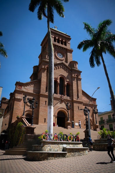 Catedral Nuestra Señora del Rosario  de Girardota1.jpg