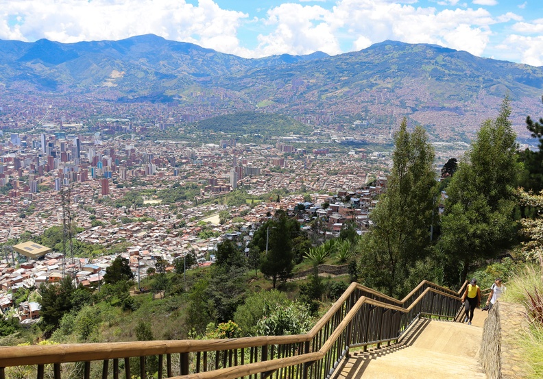 Vista Medellín_Pan de Azucar.jpg