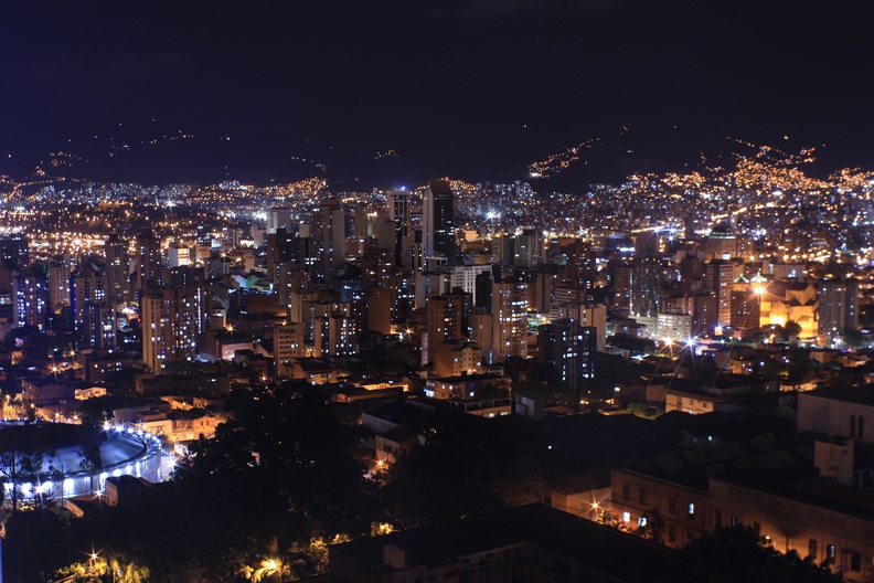_Medellín Nocturno.JPG
